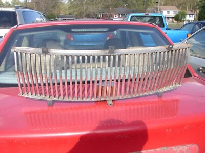 62-87 Austin Healey 3000 rejilla central Foto 1 de 4