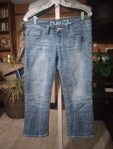 Jeans Rue21 Talla 5/6 Botón Mosca Capri Lindo Retro Envejecido Lavado Años 2000 - Imagen 1 de 13
