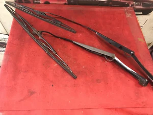 2014 MG MG3 Front Wiper Arms 2013-2016 - Picture 1 of 9