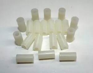 CANTIDAD 20 #8 3/16 ID x 3/8 OD x 1/4 L ESSENTRA 13SP165 NAILON ESPACIADOR REDONDO SEPARADOR - Imagen 1 de 6