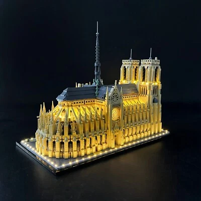 Notre Dame Cathedral Building Blocks Set – 4383PCS Architecture Model Bricks Toy - Image 1 of 4