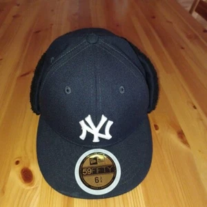 NEW ERA New York Yankees Black Kids’ Cap – 59FIFTY with Ear Flaps - Picture 1 of 15