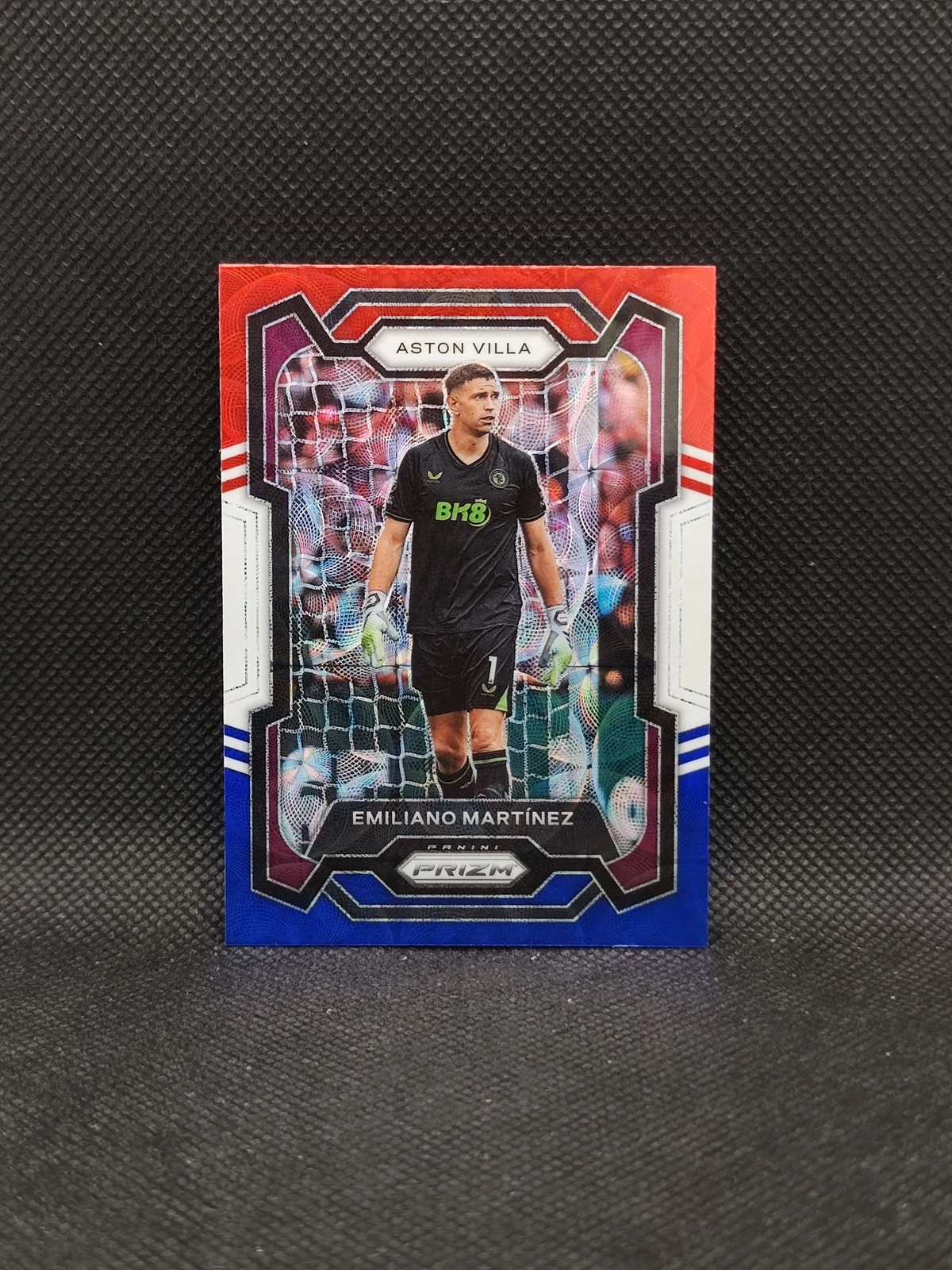 2023-24 Panini Prizm EPL Emiliano Martinez Red White Blue Choice Prizm SP
