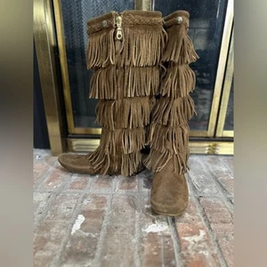 Minnetonka 5-Layer Fringe Suede Boots – Style 1638 size 6 - Picture 1 of 15