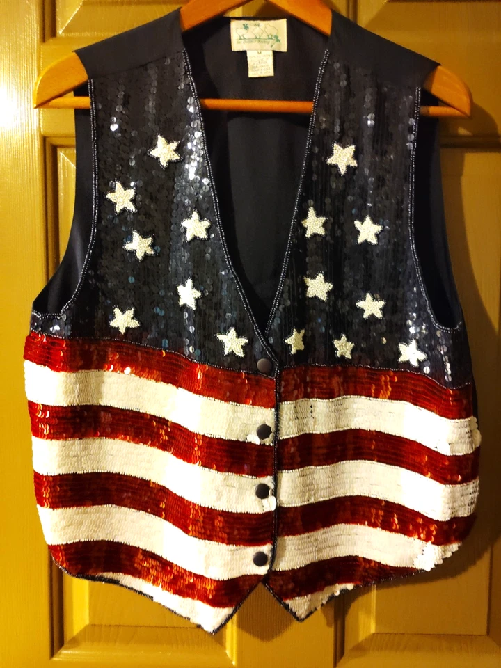 Quacker Factory Sequined Patriotic Vest Womens Medium USA American Flag July 4th - Image 1 of 4