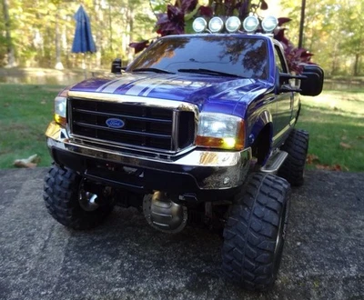 TAMIYA 58372 Electric RC 1/10 RCC Ford F-350 High Lift - With Extras, Read Below - Image 1 of 4