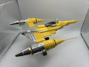 LEGO Star Wars: UCS Naboo Starfighter (10026), 100 % Complete - Picture 1 of 13
