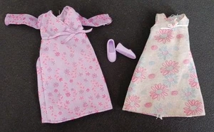 2 Orig Barbie HAPPY FAMILY Pregnant Midge MATERNITY DRESSES w SHOES - Picture 1 of 6