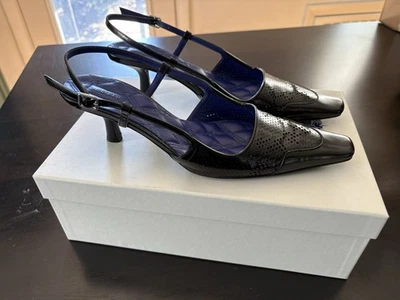 Zapatos Burberry Cincel Eslinga Trasera 39.5 Negro Tacón Gatito 9.5 B Foto 1 de 4