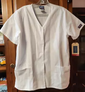 WOMAN'S CHEROKEE SCRUB TOP SIZE SMALL NEW WITH TAGS WHITE BUTTON UP LAB COAT - Picture 1 of 5