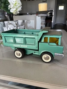 Structo Dumper Truck, 1960 - Picture 1 of 12