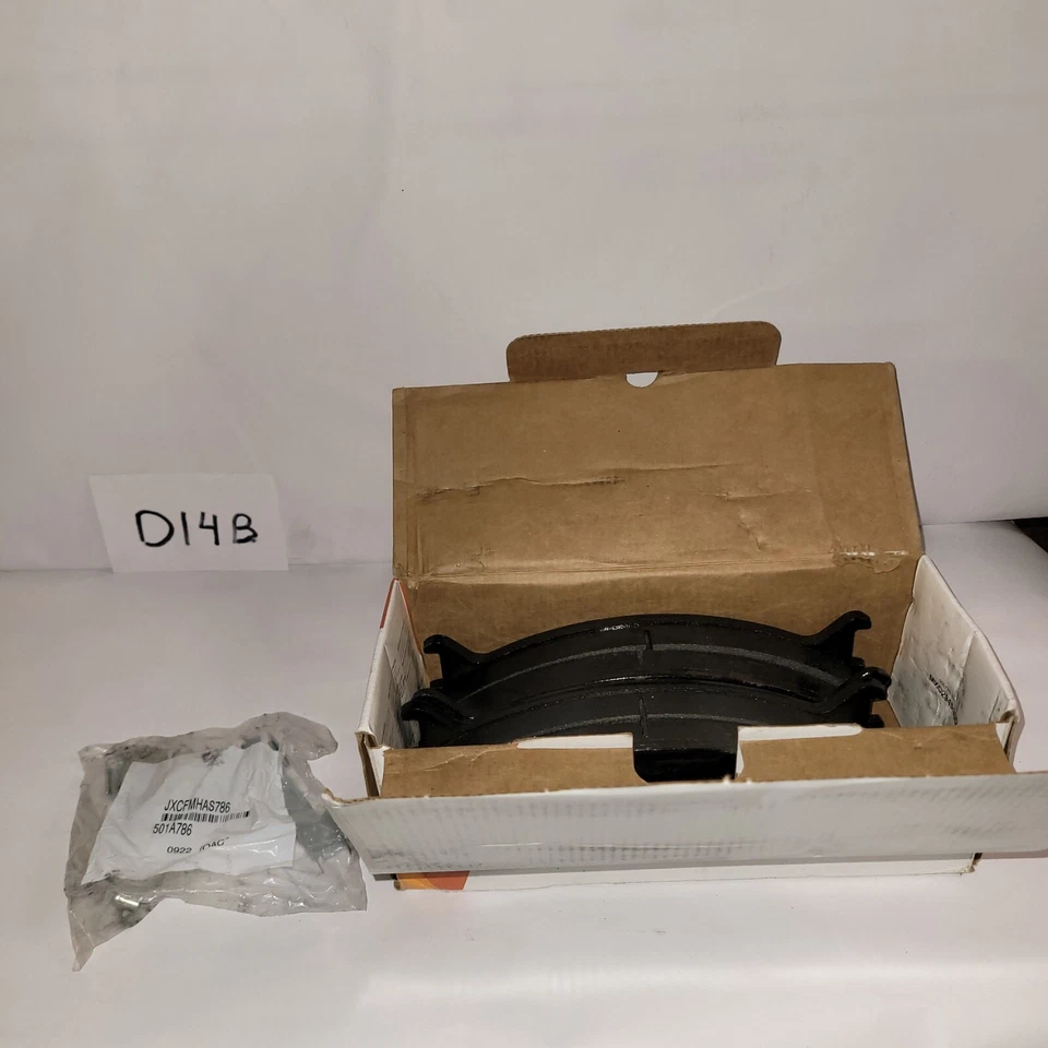 NEW Wagner SX786A Brake Pad Set (SHIPS FREE) - Image 1 of 4