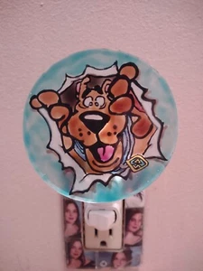Scooby-Doo Hand-painted Night Light - Picture 1 of 5