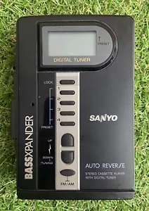 Vintage Sanyo MGR 600 AM/FM Radio Stereo tragbarer Kassettenspieler Bassxpander - Bild 1 von 7