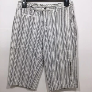 i.e. relaxed Women’s Capri Pants Size 4 White Striped 100% Cotton Excellent - Picture 1 of 10