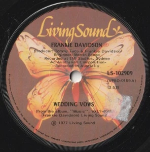 FRANKIE DAVIDSON 45: WEDDING VOWS/DA DO DA AUSSIE LIVING SOUND 102909 NM/EX 1977 - Picture 1 of 2