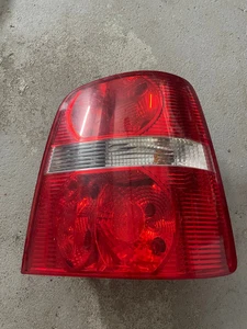Tail Light Rear Lamp Right For VW Touran 2005 1T0 945 096 - Picture 1 of 5
