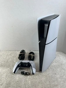 Sony PlayStation 5 Digital Edition PS5 825GB White Console CFI-1100B - Picture 1 of 1
