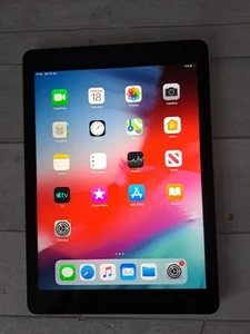 Apple Ipad Air 16gb Wi-Fi MD785B/B - Picture 1 of 7