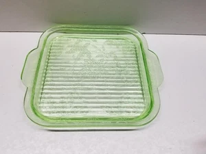 Jeannette grünes quadratisches Tablett mit Glasgriff Weihnachtssternmuster grün - Bild 1 von 5