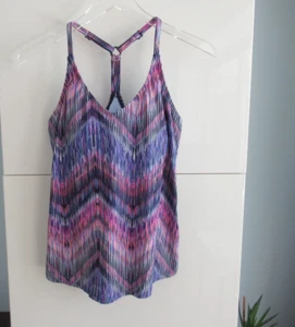Island Escape Women's Underwire Tankini Top Swimsuit Blue Multicolor Size 6 - Picture 1 of 8