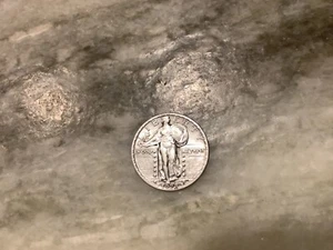 1928 Silver Standing Liberty Quarter AU - Picture 1 of 2
