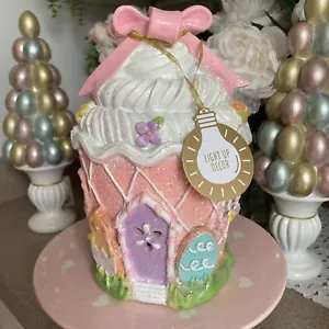 Light Up Pink Pastel Easter Cupcake Gingerbread House NWT 10in FREE SHIP - Picture 1 of 17