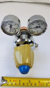 Cig Comweld 290 NIT Regulator with 30000 and 2500 kpa gauges - Good Condition - Picture 1 of 8