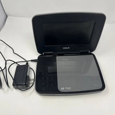 Портативный DVD-плеер RCA DRC99371ES — протестирован рабочий с адаптером питания - Изображение 1 из 4