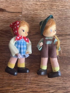 VINTAGE PAAR HOLLÄNDISCHE JUNGE UND MÄDCHEN WEIHNACHTSELFEN ORNAMENTE - Bild 1 von 5