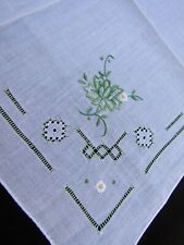 Vintage Hankie Green Flower Embroidery Handkerchief Emb Hanky 1247