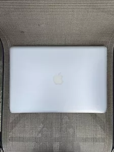 **Broken** Apple MacBook Pro A1286 Mid 2009 15" Detached Bottom - Picture 1 of 10