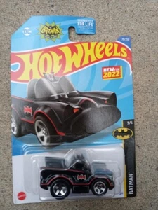 HOT WHEELS BATMOBILE - Picture 1 of 3