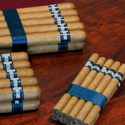 Mustique Blue in 6 Formaten - Bundel mit 10 Zigarren hanmade dominikanische Rep. - Bild 1 von 2