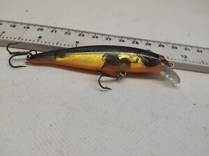 TOP QUALITY,OLD SCHOOL  BOMBER- LONG A--PIKE,BASS FISHING LURE