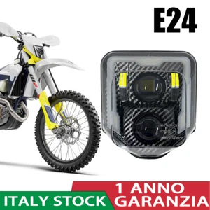 E24 Faro LED Per Husqvarna 701 Enduro FE 250 FE 350 FE 450 FE 501 TE 250i TE300i - Imagen 1 de 13
