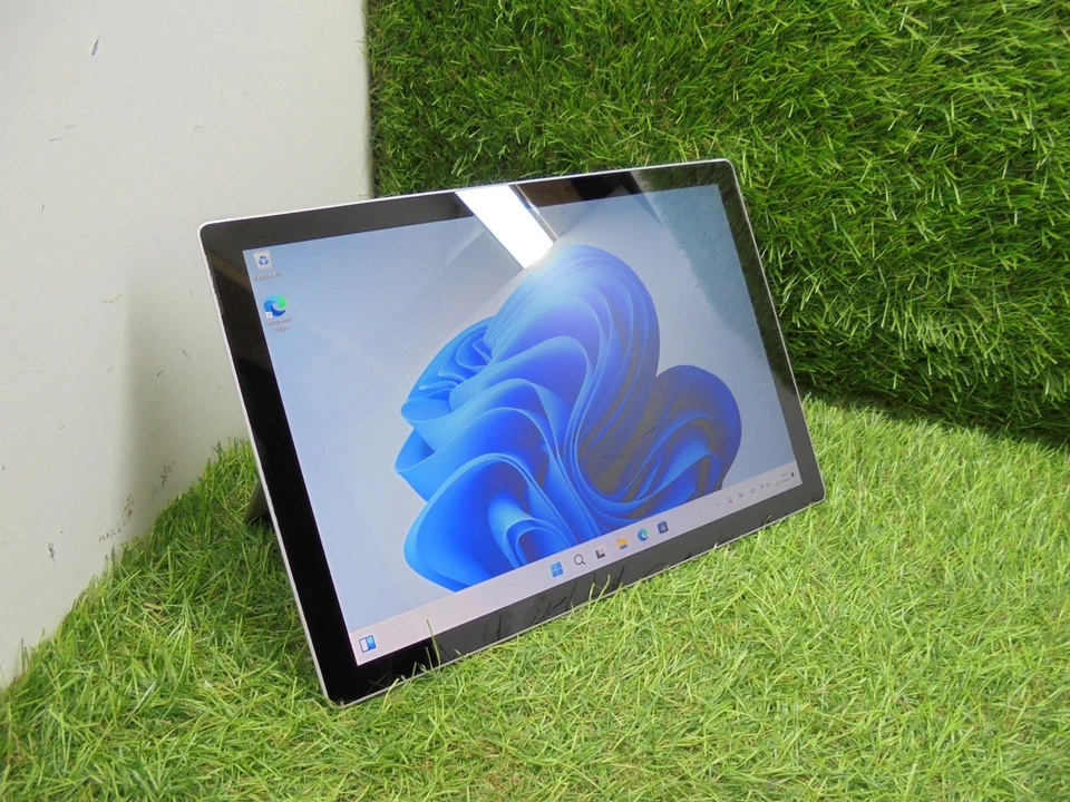 Microsoft Surface Pro 4 1724 120GB SSD *NO KEYBOARD M3 4GB WINDOWS 11 TABLET #L6 - Image 1 of 4