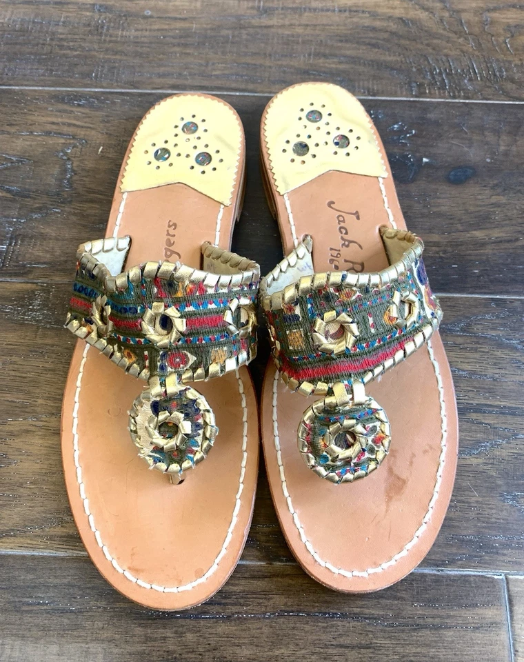 JACK ROGERS Navajo Hamptons Tanga Sandalias Whipstitch Paisley Dorado 7.5 o 7 RARO Foto 1 de 4