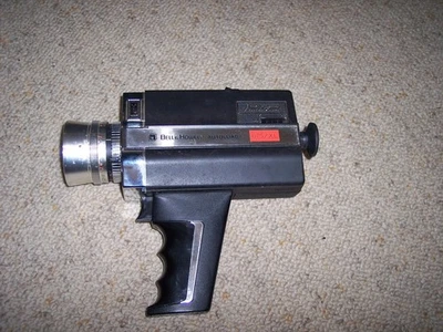 Cámara de película Bell and Howell 675/XL probada Foto 1 de 4