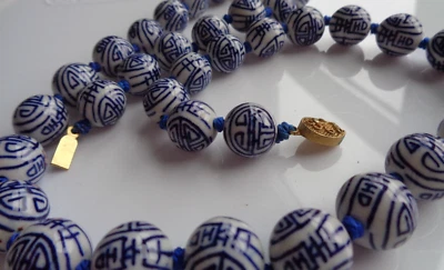 Antiguo collar de cuentas azules cerámicas azul cobalto exportación china Foto 1 de 4