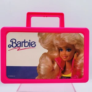 Barbie Hot Pink 1990 Plastica Matita Accessori Scatola Bionda con Orecchini Barbie - Foto 1 di 8