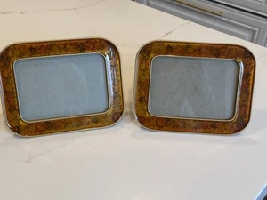 VTG Bucklers Enamel Picture Photo Frames Swivel Back Floral -Total 2 - Picture 1 of 9
