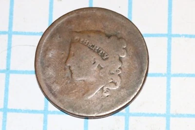 Large Cent  Copper  very worn- no date - Image 1 of 4