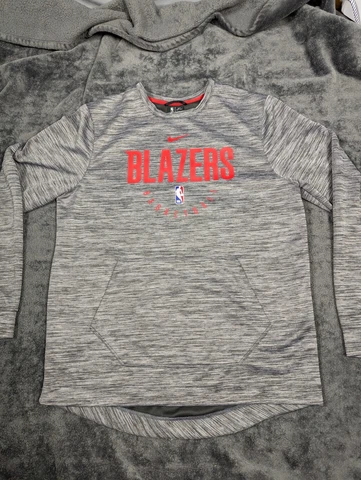 Blazers Sweater Men Medium Gray Red Portland Basketball NBA Long Sleeve Pullover Cover