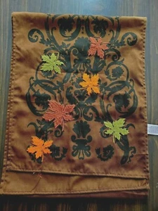 Tisch oder Bett Läufer Herbst Blätter braun schwarz 70x13,5" Halloween Erntedankfest - Bild 1 von 8