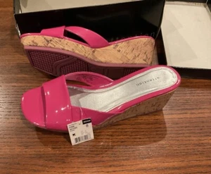 Y2K by Attention NIB Women’s Wedge Sandals Shoes Open Toe Slip-on Barbie Pink 8 - Picture 1 of 15