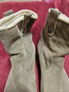 Braune Damen-Wildlederstiefel Absatz gefüttert zum Überziehen Größe 7 - Bild 1 von 15