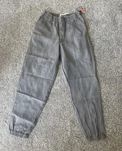 Vintage Badge Boys Gray Jogger Pants Size M (12-14) NWT - Picture 1 of 4