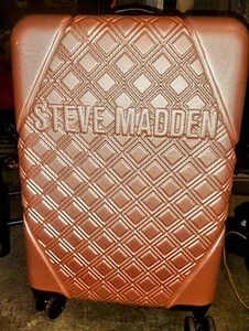 Pink Hard-shell Steve Madden Luggage - Picture 1 of 7