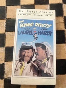 Laurel & Hardy The Flying Deuces (VHS 1985) Sealed NEW - Original K-Mart Sticker - Bild 1 von 4